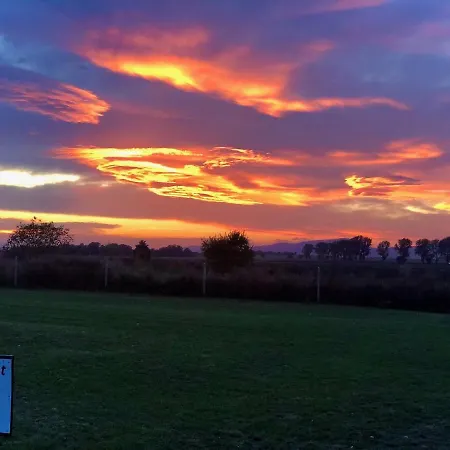 W Willi - Dla Milosnikow Natury I Spokoju Karczyn