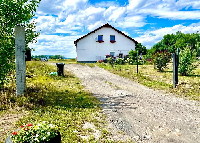 Apartamento Apartament w willi Karczyn - noclegi dla miłośników natury i spokoju *